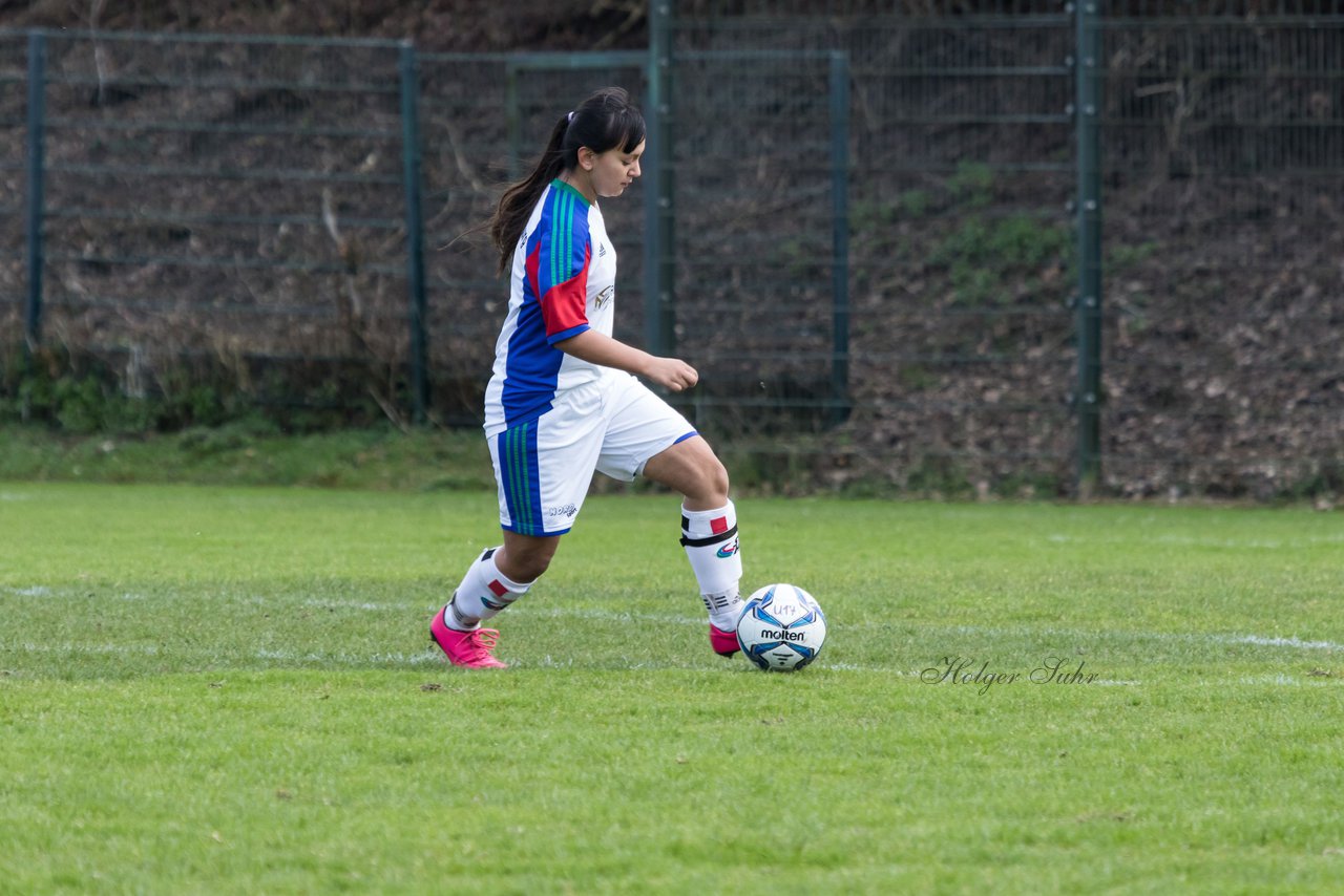 Bild 93 - wBJ SV Henstedt Ulzburg - TSV Schnberg : Ergebnis: 5:2